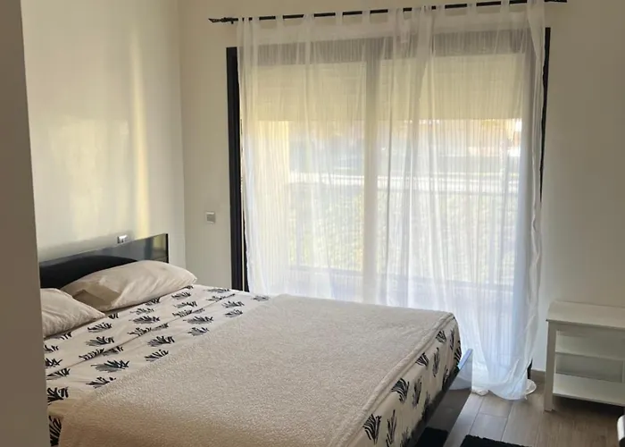 Luxury Apartement Near The Beach